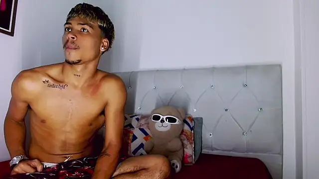 Pokazy przed kamerką – Angel_foxc13