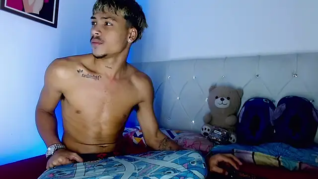 Chat +18 de Angel_foxc13 ao vivo