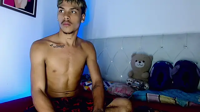 Angel_foxc13's Webcam Show