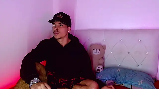 Angel_foxc13's Webcam Show