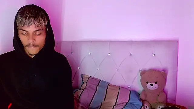 Angel_foxc13 Show Webcam