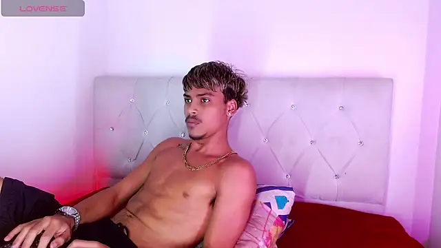 Show de Angel_foxc13 na webcam