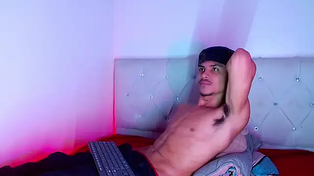 Angel_foxc13 Webcam show