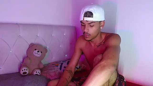 Show modela Angel_foxc13 na web-kameri