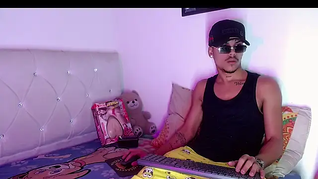 Angel_foxc13 Webcam show