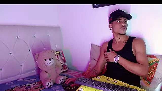 Angel_foxc13 Webcam Show