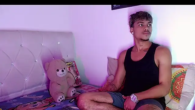 Show de Angel_foxc13 na webcam