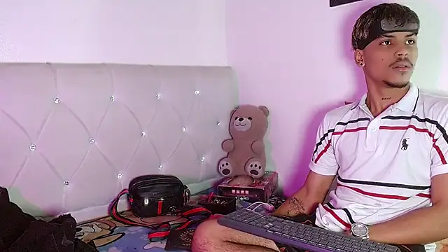 Angel_foxc13 Pertunjukan Webcam