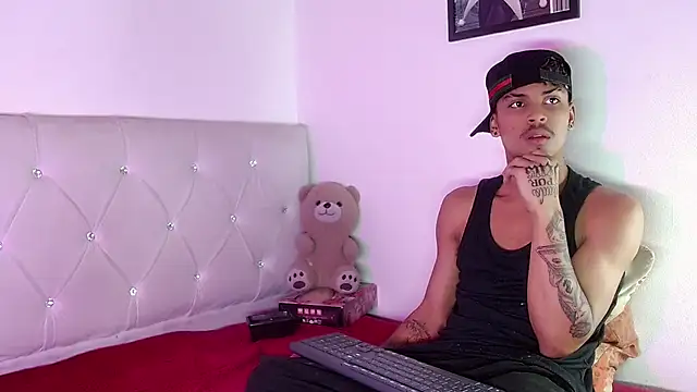 Angel_foxc13 XXX чат на живо
