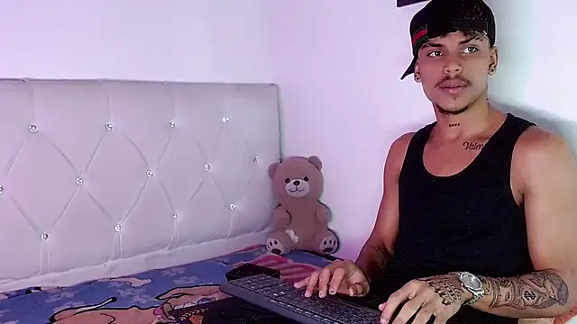 Angel_foxc13 Show Webcam