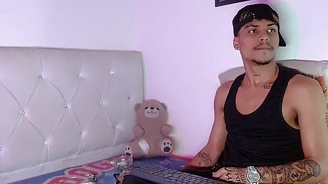 Angel_foxc13 Show Webcam