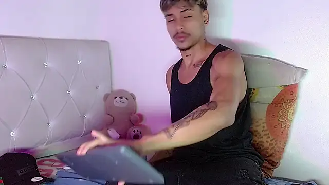 عرض كام Angel_foxc13
