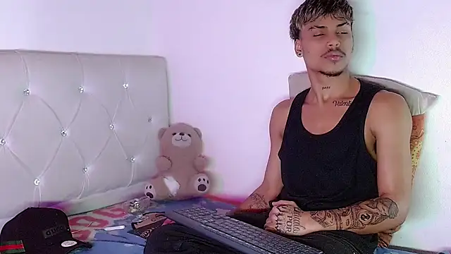 Angel_foxc13 Pertunjukan Webcam