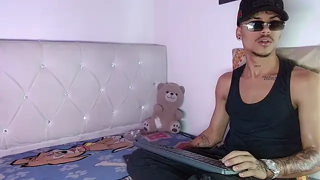 Angel_foxc13 网络视讯表演