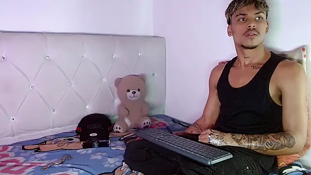 Pokazy przed kamerką – Angel_foxc13