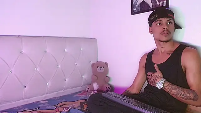 Angel_foxc13 Show Webcam