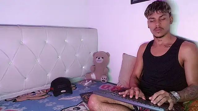 Angel_foxc13 网络视讯表演