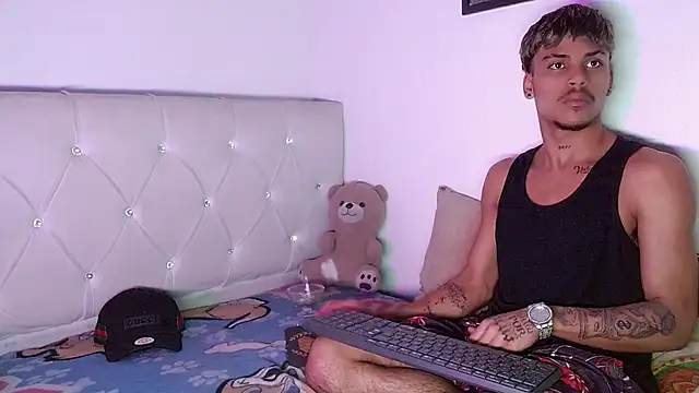 Angel_foxc13 Шоу с уебкамера