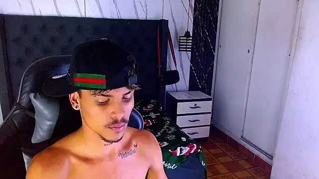 Angel_foxc13 Webcamshow