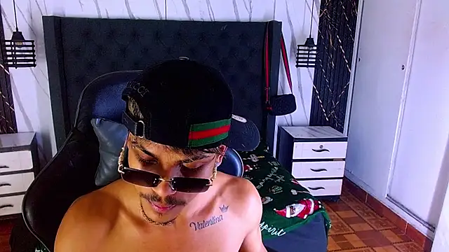 Angel_foxc13 Pertunjukan Webcam