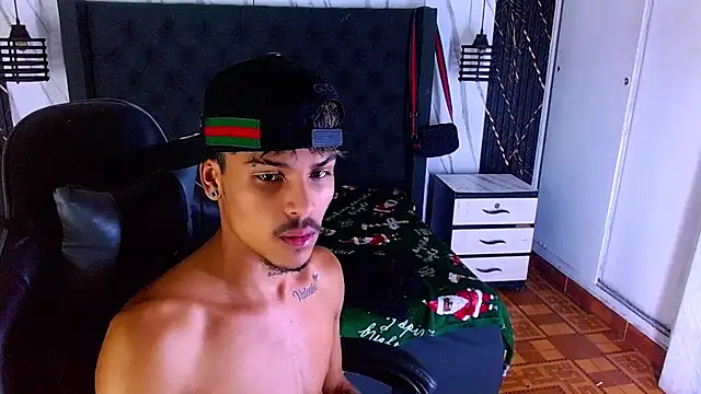 Angel_foxc13のウェブカメラショー