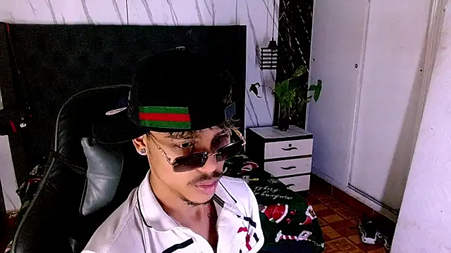 Angel_foxc13 Pertunjukan Webcam