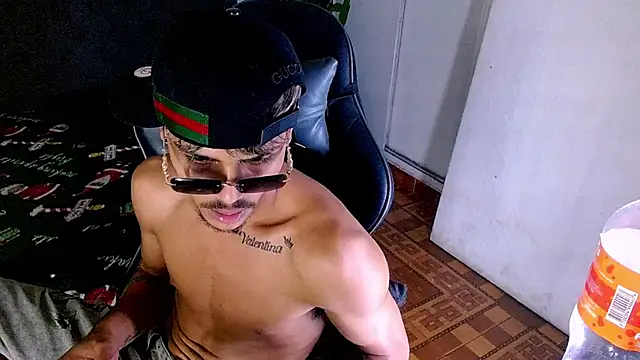 Show de Angel_foxc13 na webcam