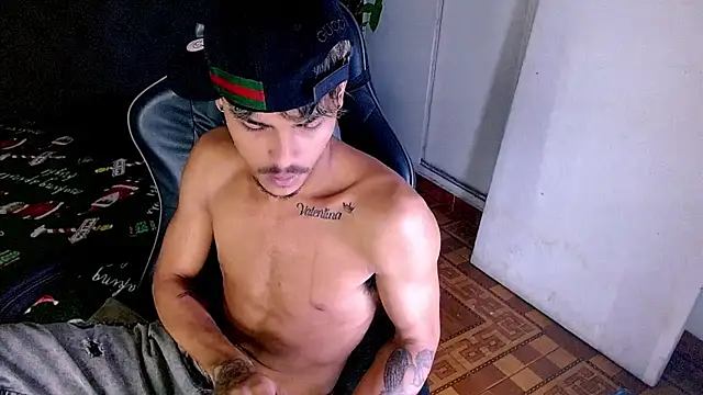 Angel_foxc13 Adlı Modelin Web Kamerası Şovu