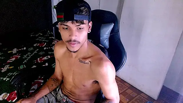Angel_foxc13 Webcam Show
