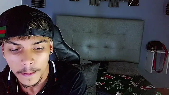 عرض كام Angel_foxc13