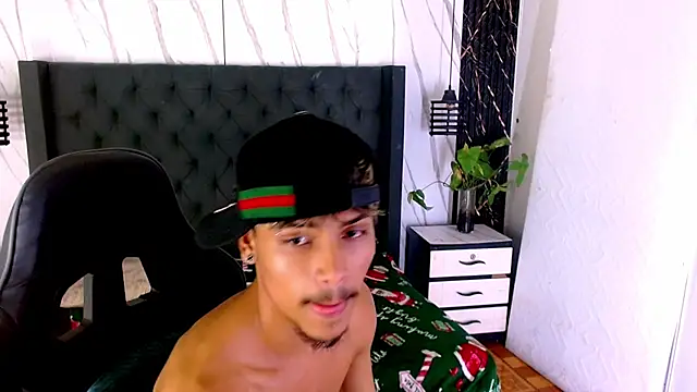 Angel_foxc13 Webcam show