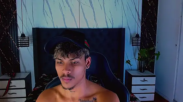 Pokazy przed kamerką – Angel_foxc13