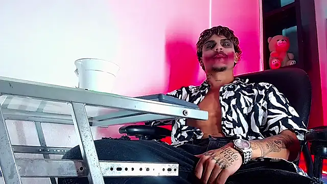 Angel_foxc13 élő XXX-chatje