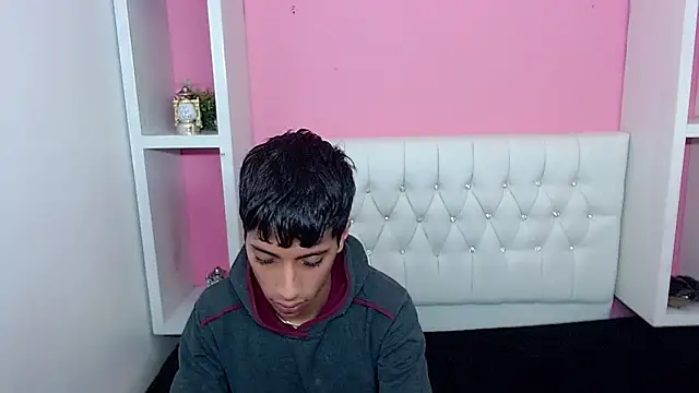 Show modela jl_brayan12 na web-kameri