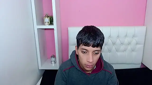 Show modela jl_brayan12 na web-kameri