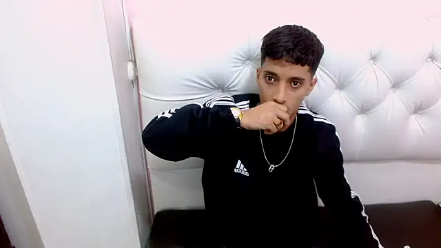 jl_brayan12 Show Webcam