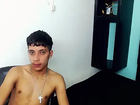 jl_brayan12 Adlı Modelin Web Kamerası Şovu