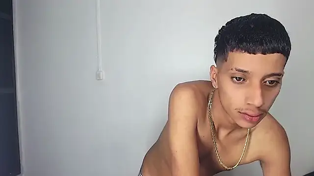 jl_brayan12 Show in webcam