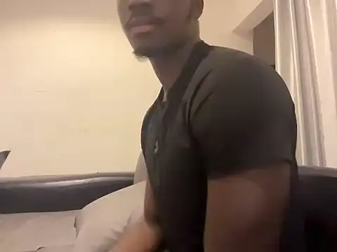 hotblackdick12 网络视讯表演