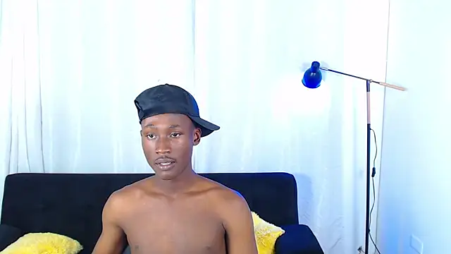 Pokazy przed kamerką – alexaandro18