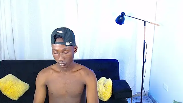 alexaandro18's Webcam Show