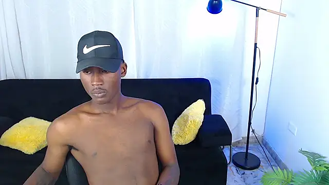 alexaandro18 webcam show