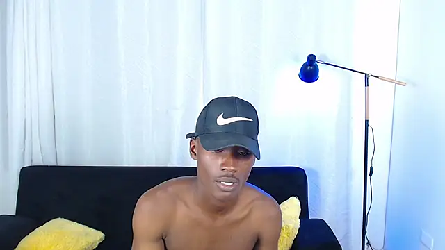 alexaandro18's Webcam Show
