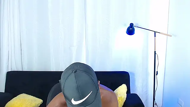 alexaandro18 webkamerás műsora