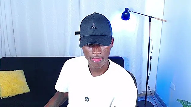 alexaandro18n Webbikameraesitys