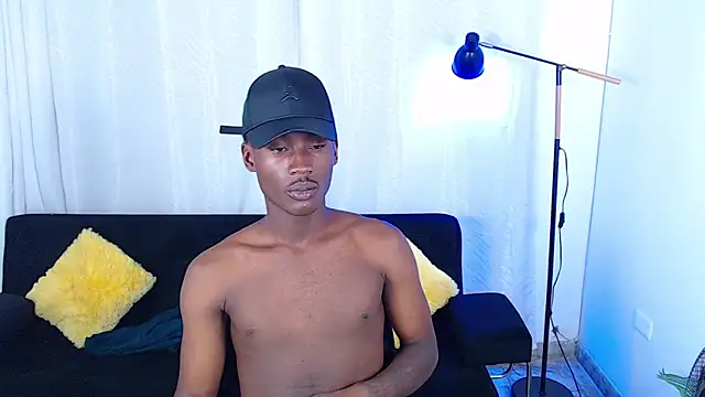 alexaandro18 – webcam-show