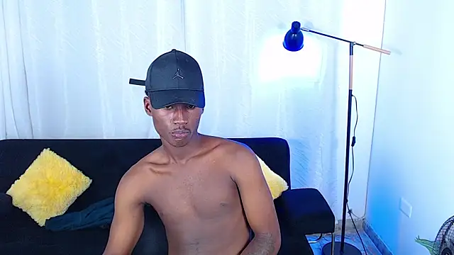 alexaandro18 webcam show
