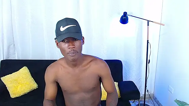 alexaandro18 webcam show