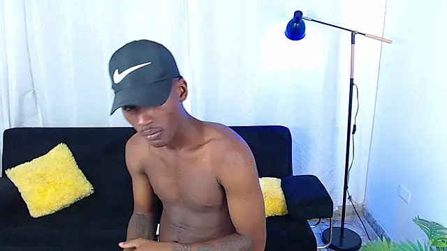 alexaandro18 webcam show