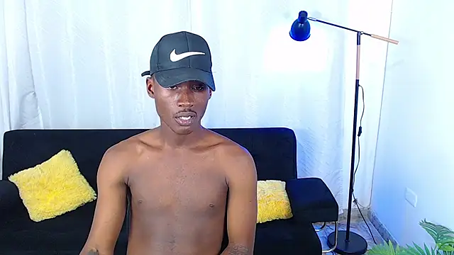 alexaandro18 – webcam-show